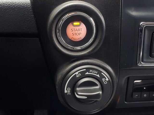 Used 2017 Nissan Titan PRO-4X w/ Pro-4x Convenience Package image 15