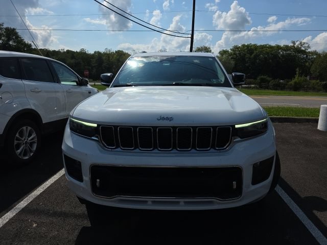 Used 2021 Jeep Grand Cherokee L Overland w/ Luxury Tech Group IV AWD/4WD image 2