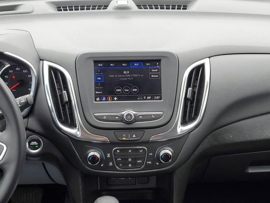 Used 2023 Chevrolet Equinox LT AWD/4WD image 25