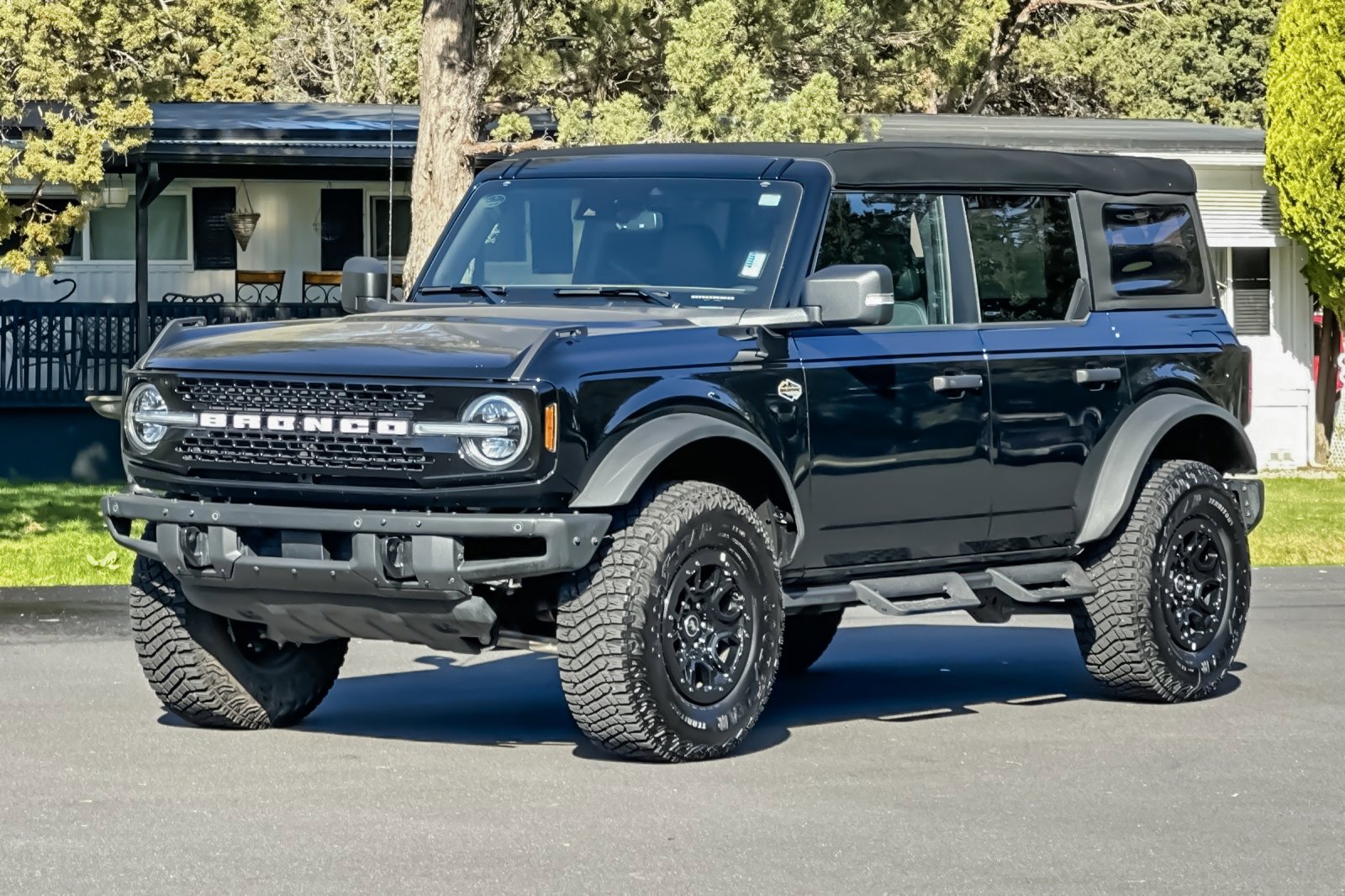 Used 2024 Ford Bronco Wildtrak image 8