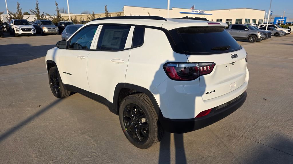 New 2026 Jeep Compass Latitude image 3