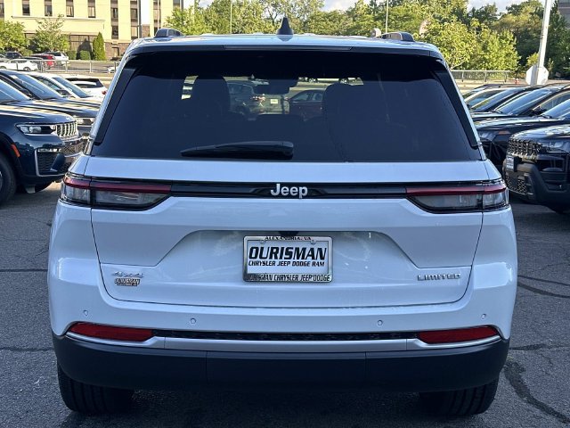 New 2026 Jeep Grand Cherokee Limited w/ Trailer Tow Package AWD/4WD image 3