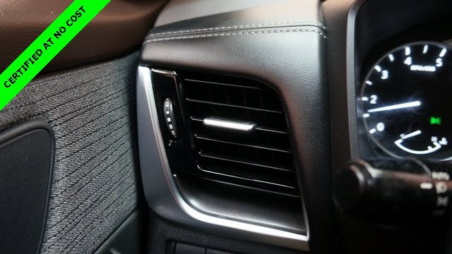 Used 2022 Nissan Rogue SV image 25