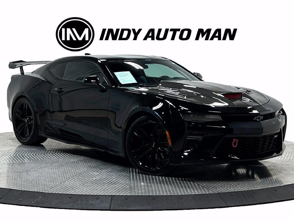 Used 2016 Chevrolet Camaro SS RWD image 2