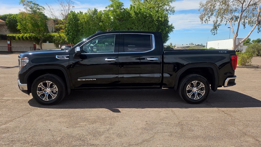 Used 2026 GMC Sierra 1500 SLT AWD/4WD image 7