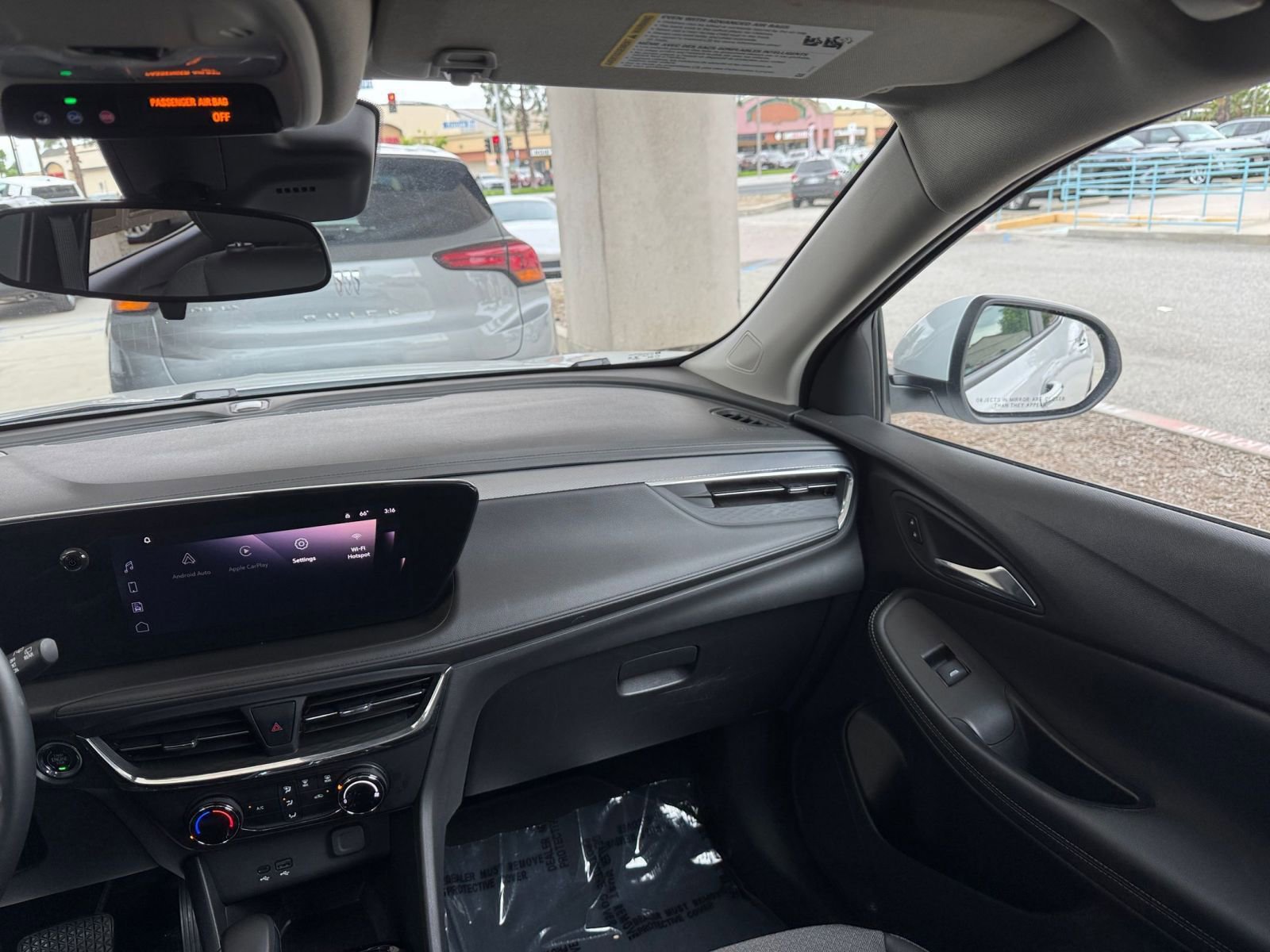 Used 2025 Buick Encore GX Preferred FWD image 35