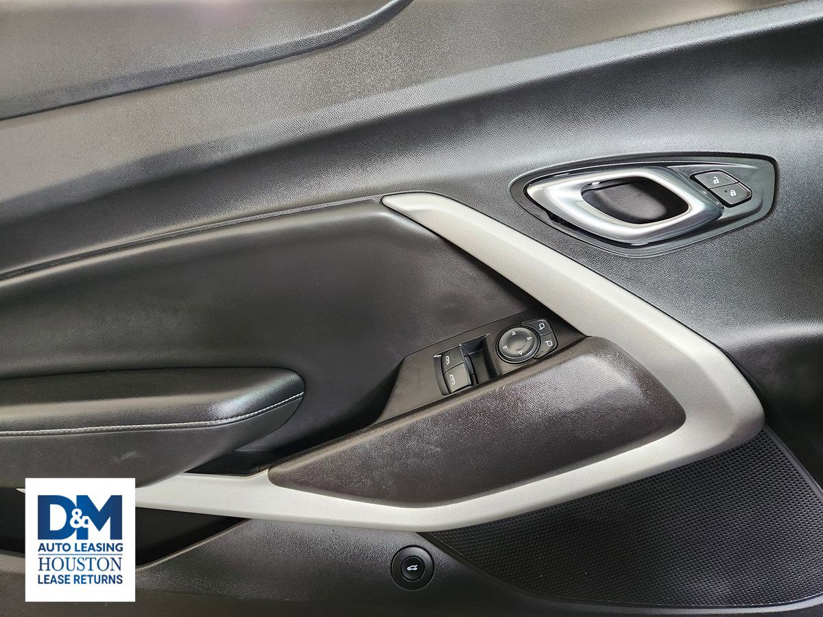 Used 2020 Chevrolet Camaro LT image 29