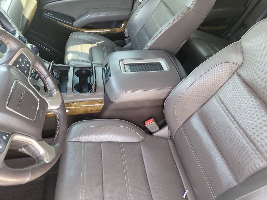 Used 2016 GMC Yukon Denali w/ Open Road Package AWD/4WD image 26