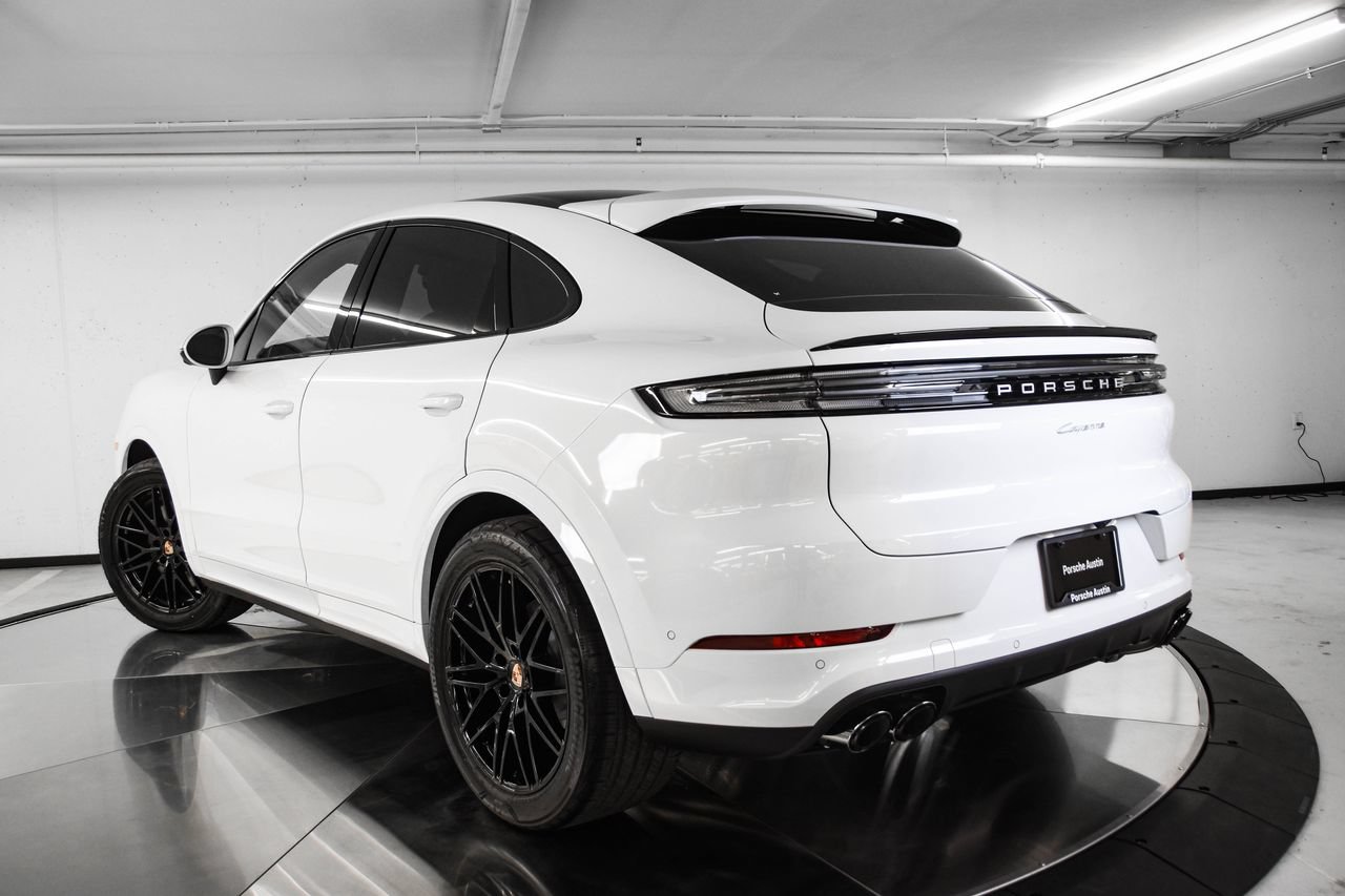 New 2026 Porsche Cayenne Coupe AWD/4WD image 3