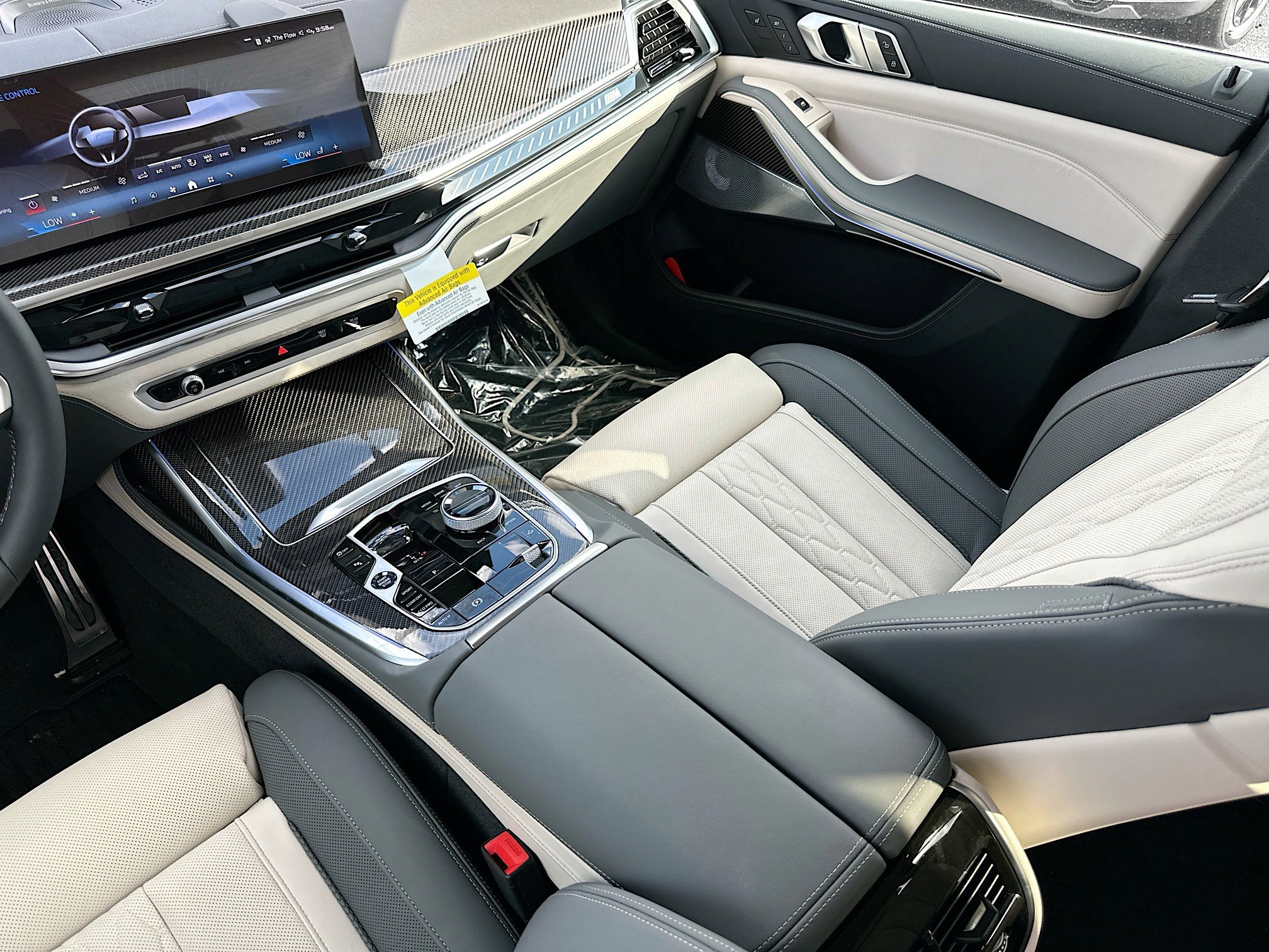 New 2026 BMW X7 M60i image 18