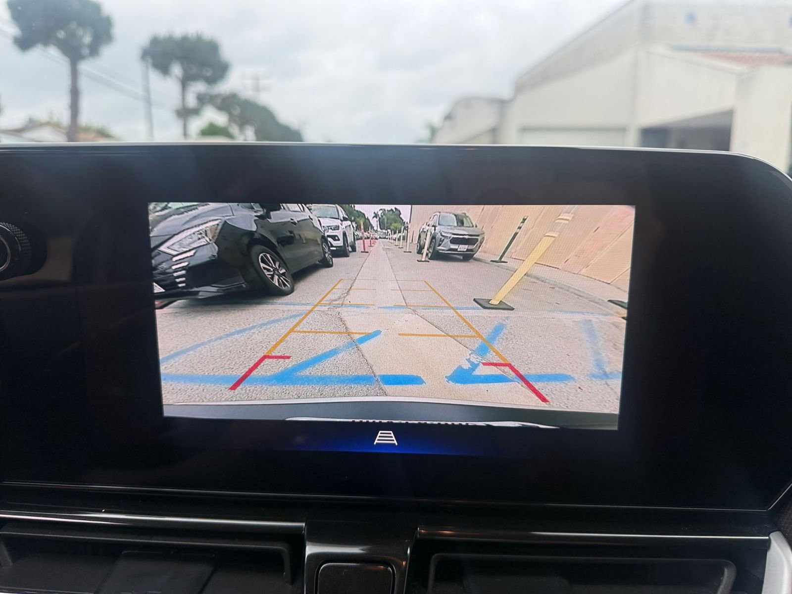 Used 2025 Chevrolet TrailBlazer LT FWD image 21