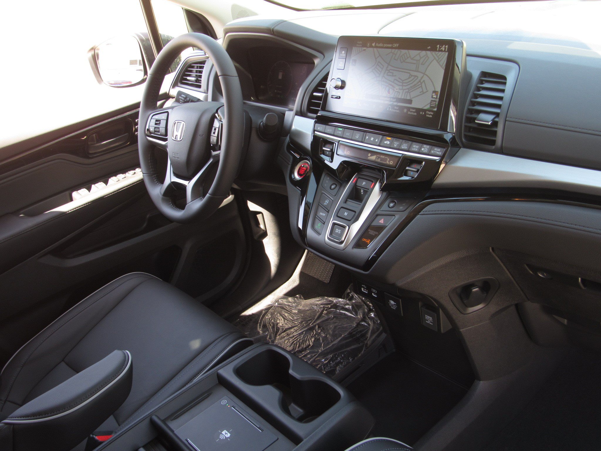 New 2026 Honda Odyssey Touring image 8