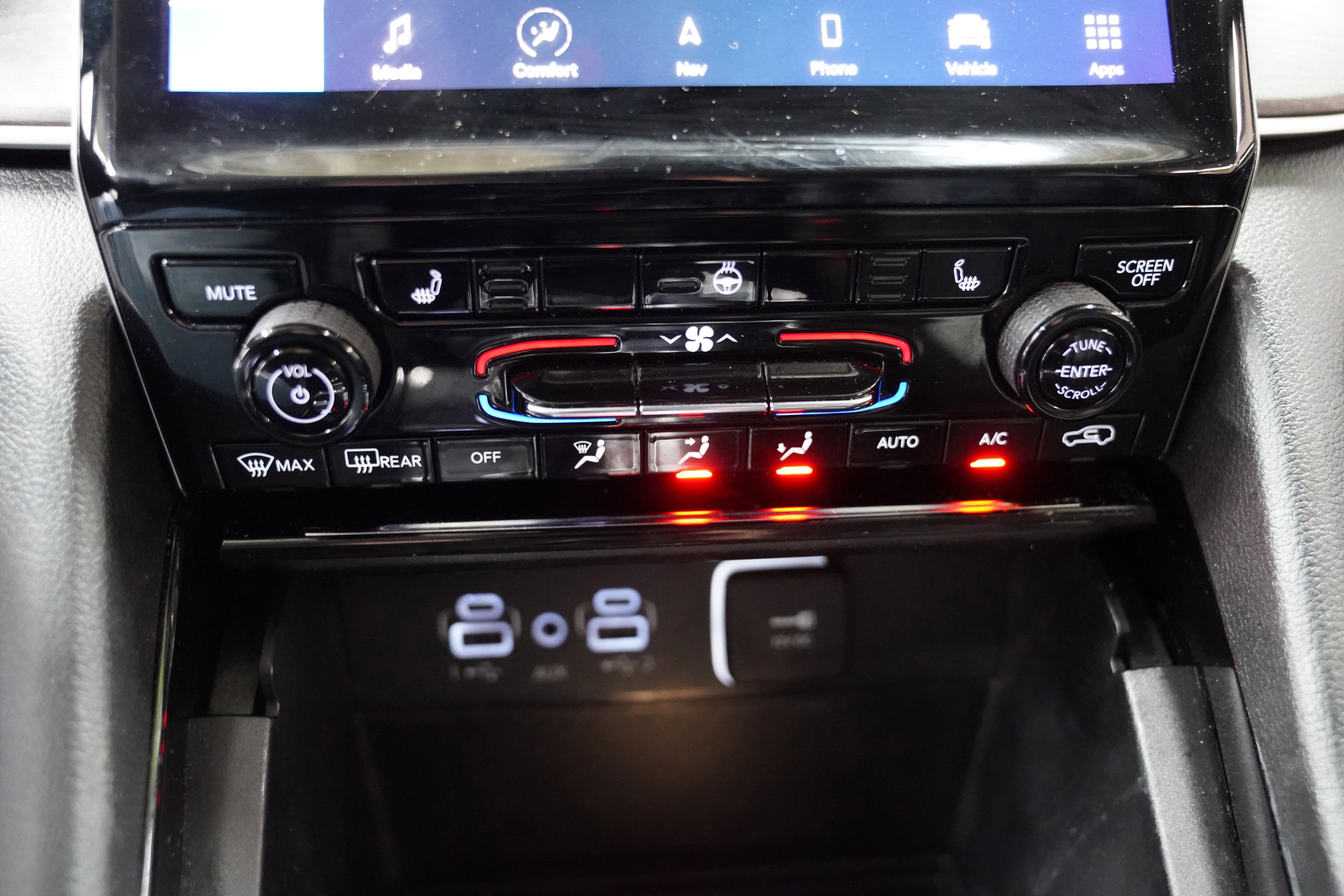 Certified 2023 Jeep Grand Cherokee L Limited AWD/4WD image 18