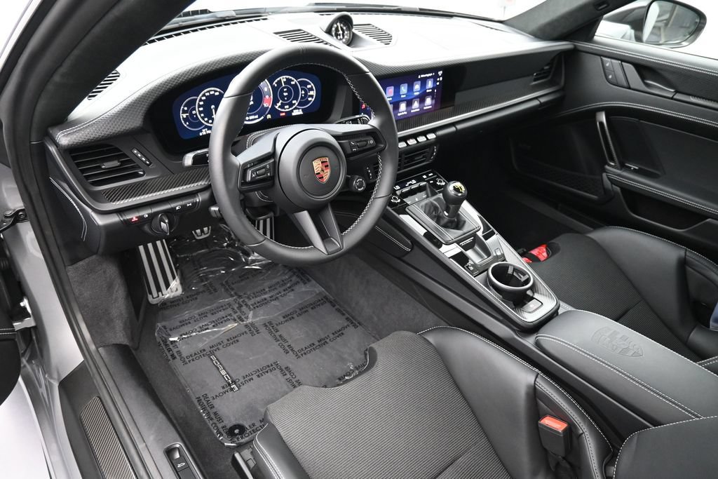Certified 2026 Porsche 911 GT3 RWD image 4