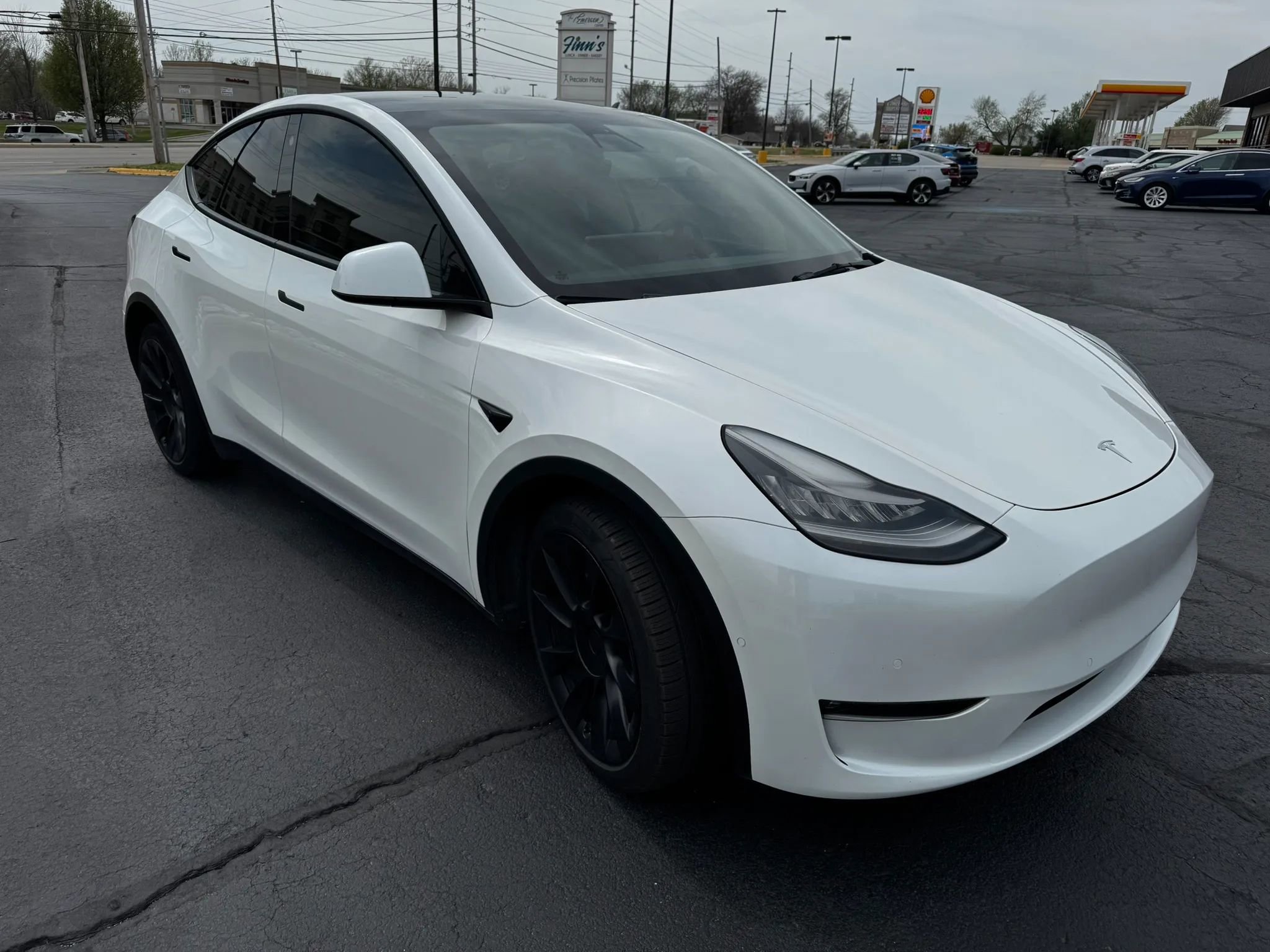 Used 2021 Tesla Model Y Long Range AWD/4WD image 4