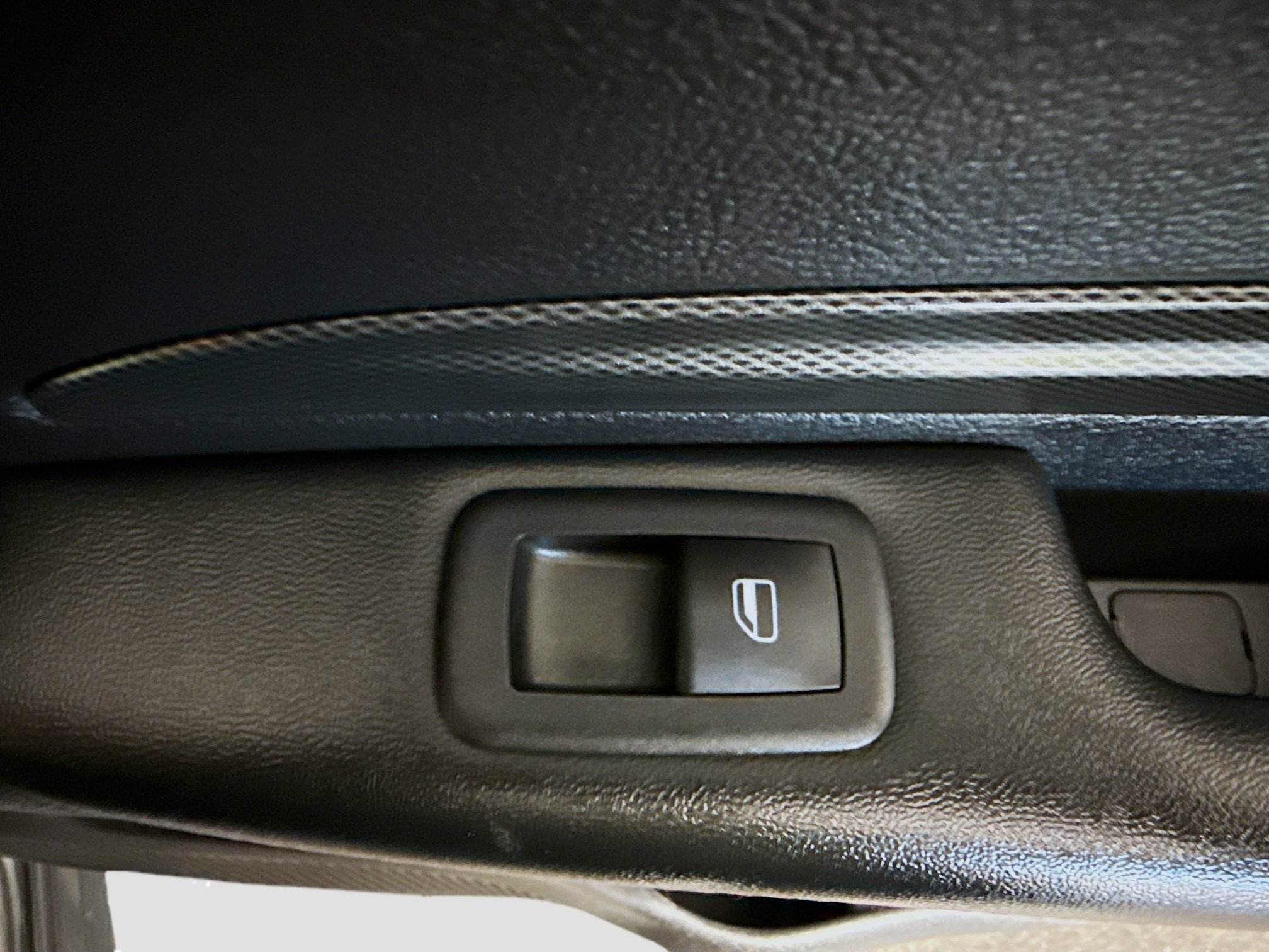 Used 2025 Dodge Durango GT RWD image 31