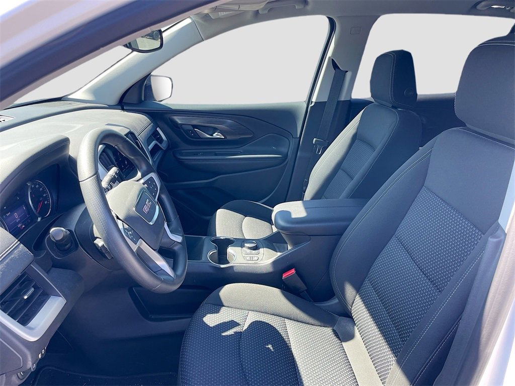 Used 2022 GMC Terrain SLE w/ Driver Convenience Package image 10