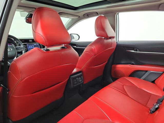 Used 2020 Toyota Camry XSE FWD image 11
