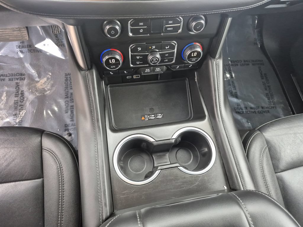 Used 2024 Chevrolet Tahoe LT AWD/4WD image 10