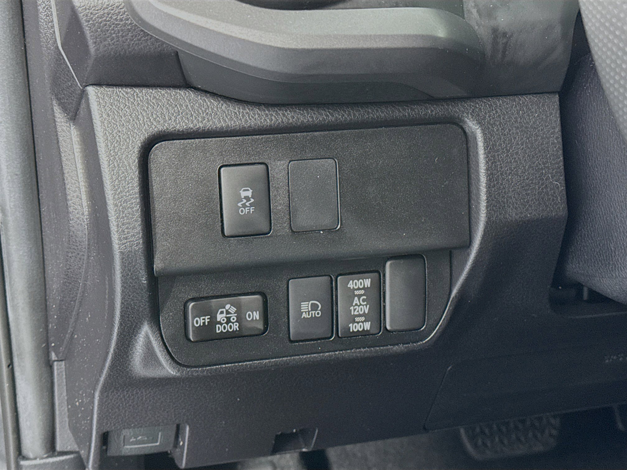 Used 2022 Toyota Tacoma TRD Off-Road image 10