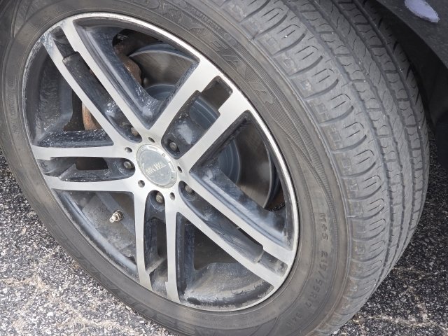 Used 2011 Toyota Camry SE w/ SE Extra-Value Pkg #1 FWD image 6