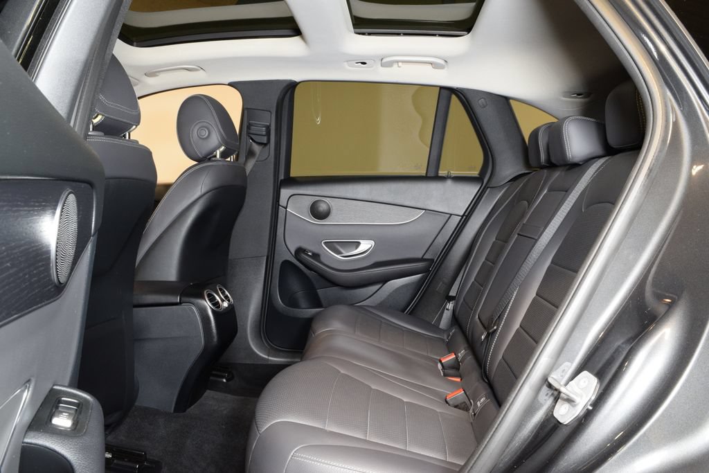 Used 2021 Mercedes-Benz GLC 300 4MATIC image 28