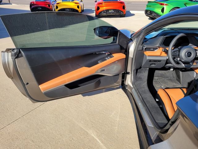 Used 2025 Lotus Emira RWD image 18