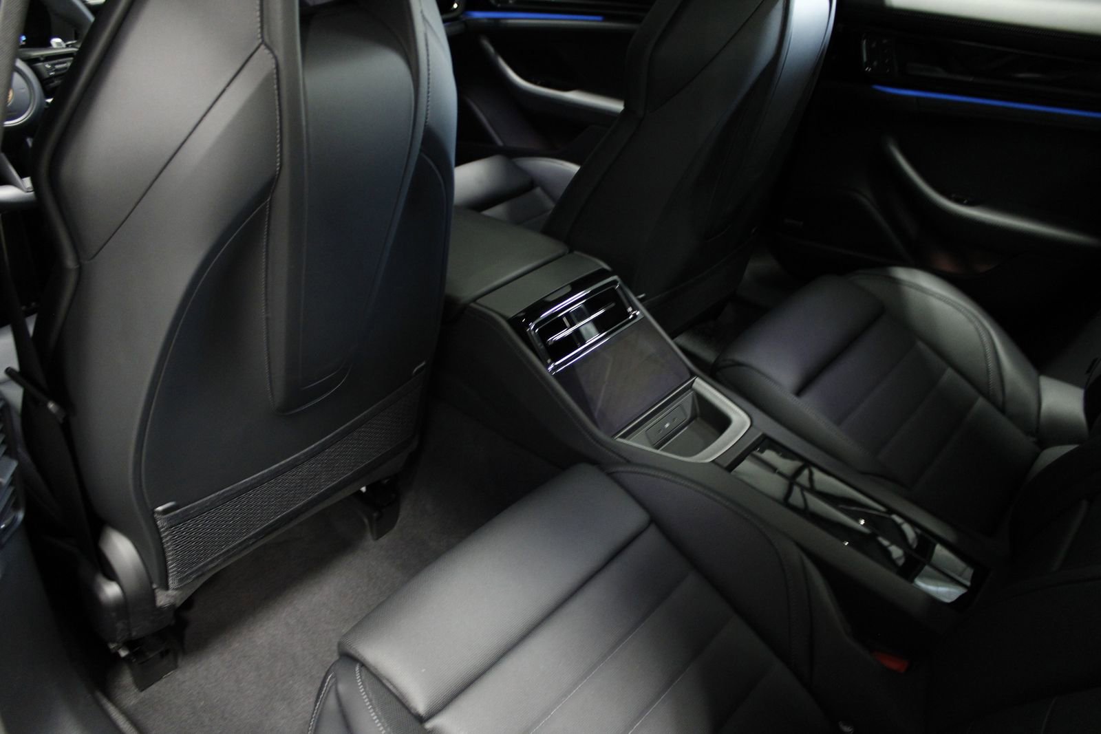 Used 2025 Porsche Panamera 4 image 43