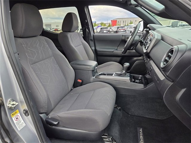 Used 2017 Toyota Tacoma TRD Sport image 17