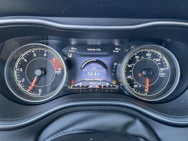 Used 2022 Jeep Cherokee Trailhawk w/ Comfort/Convenience Group AWD/4WD image 13