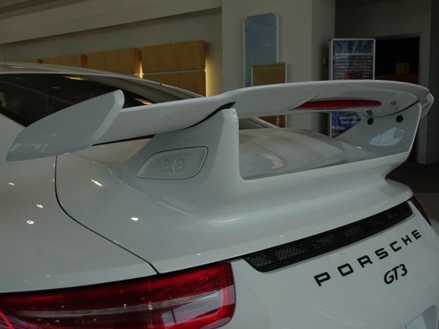 Used 2014 Porsche 911 GT3 RWD image 24