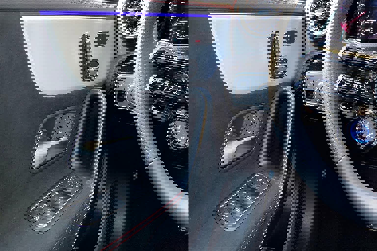 Certified 2025 Mercedes-Benz CLA 35 AMG 4MATIC image 22