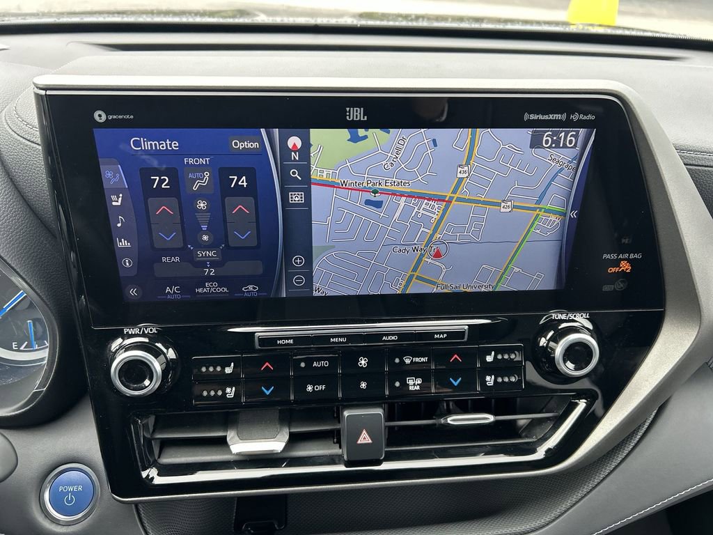 Used 2021 Toyota Highlander Limited image 22