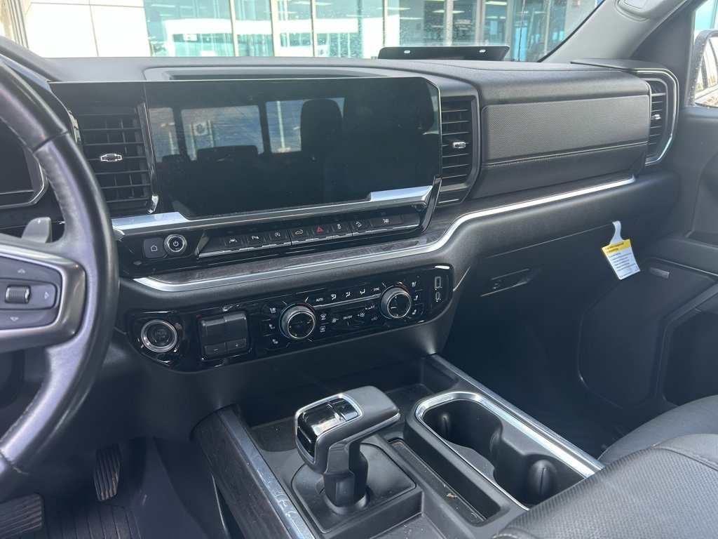 Used 2023 Chevrolet Silverado 1500 LTZ image 6