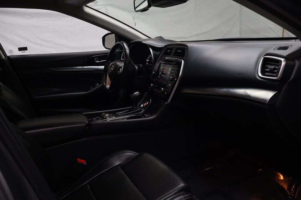 Used 2023 Nissan Maxima SV w/ Floor Mat Group image 11