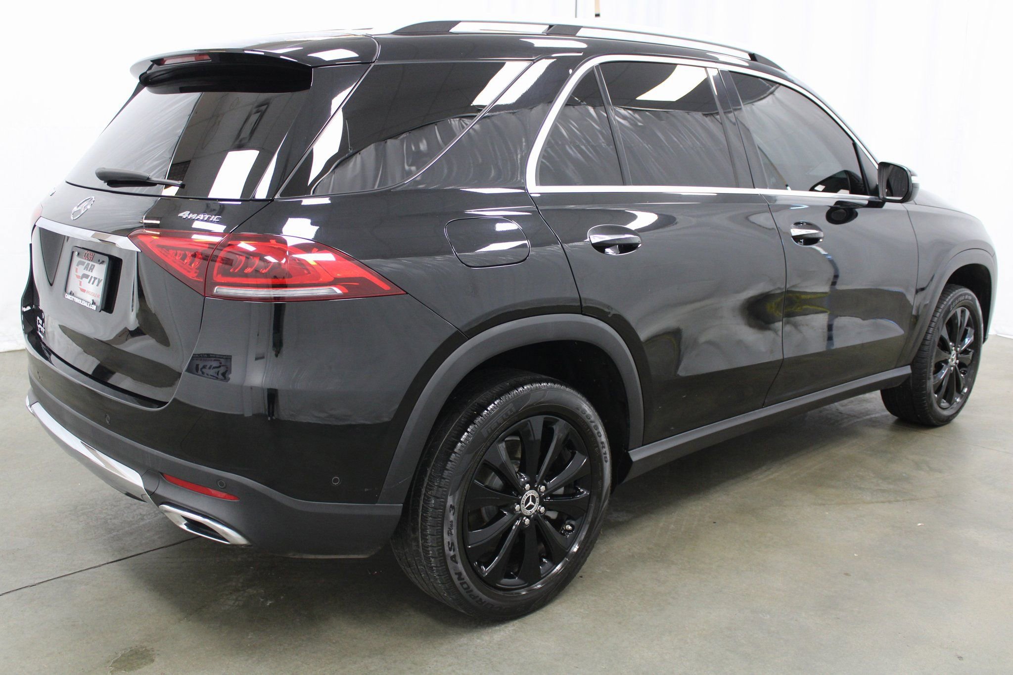 Used 2020 Mercedes-Benz GLE 350 4MATIC w/ Premium Package image 6