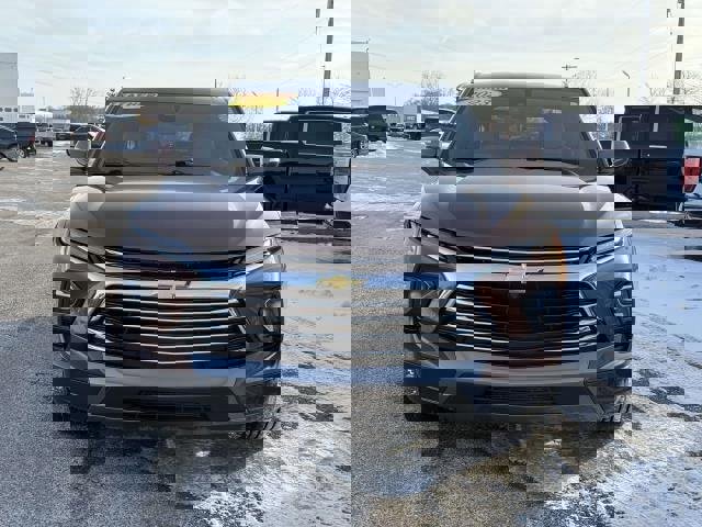 Used 2023 Chevrolet Blazer Premier w/ Driver Confidence II Package image 3