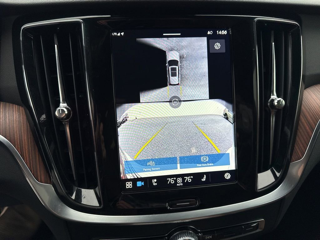 Used 2025 Volvo V60 B5 Cross Country Plus image 26