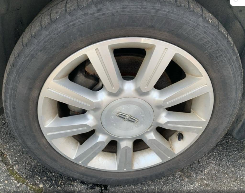 Used 2012 Lincoln MKZ FWD image 22