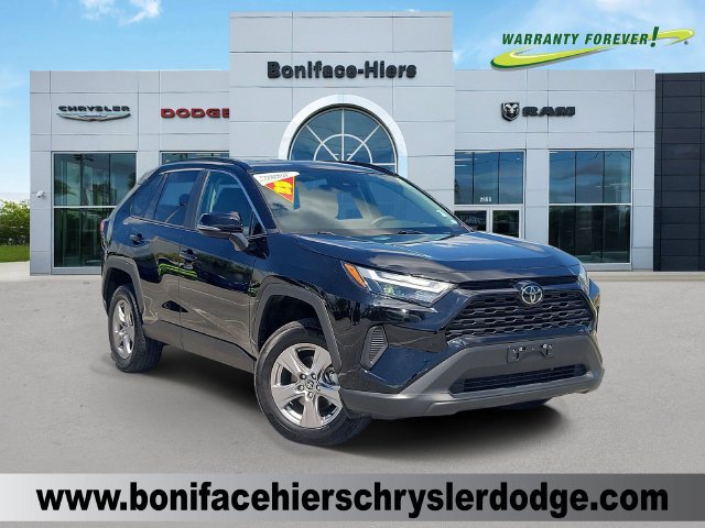 Used 2025 Toyota RAV4 XLE FWD image 1