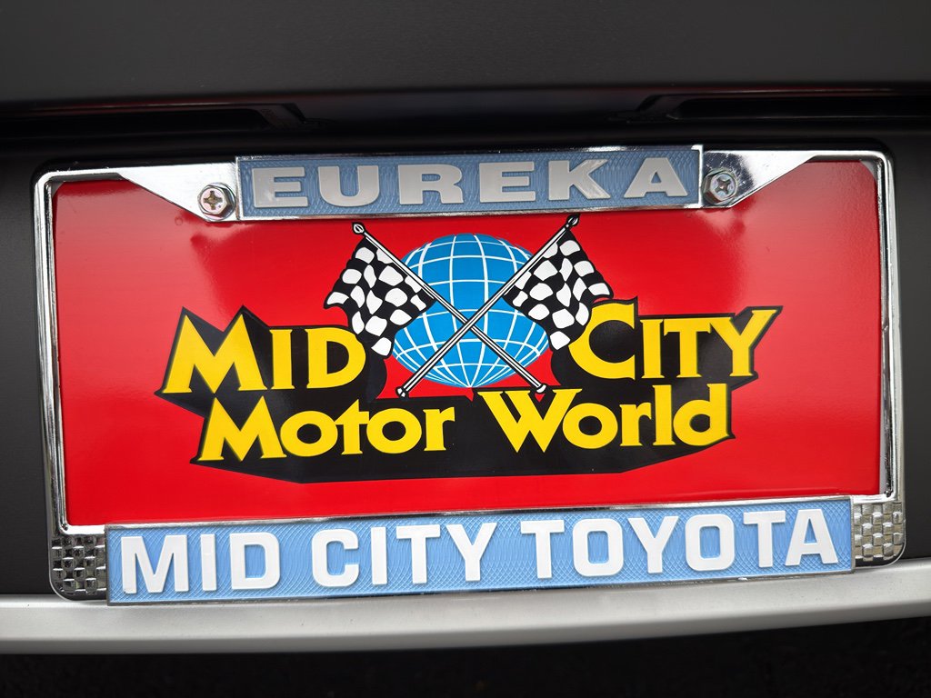 New 2026 Toyota Prius LE image 2