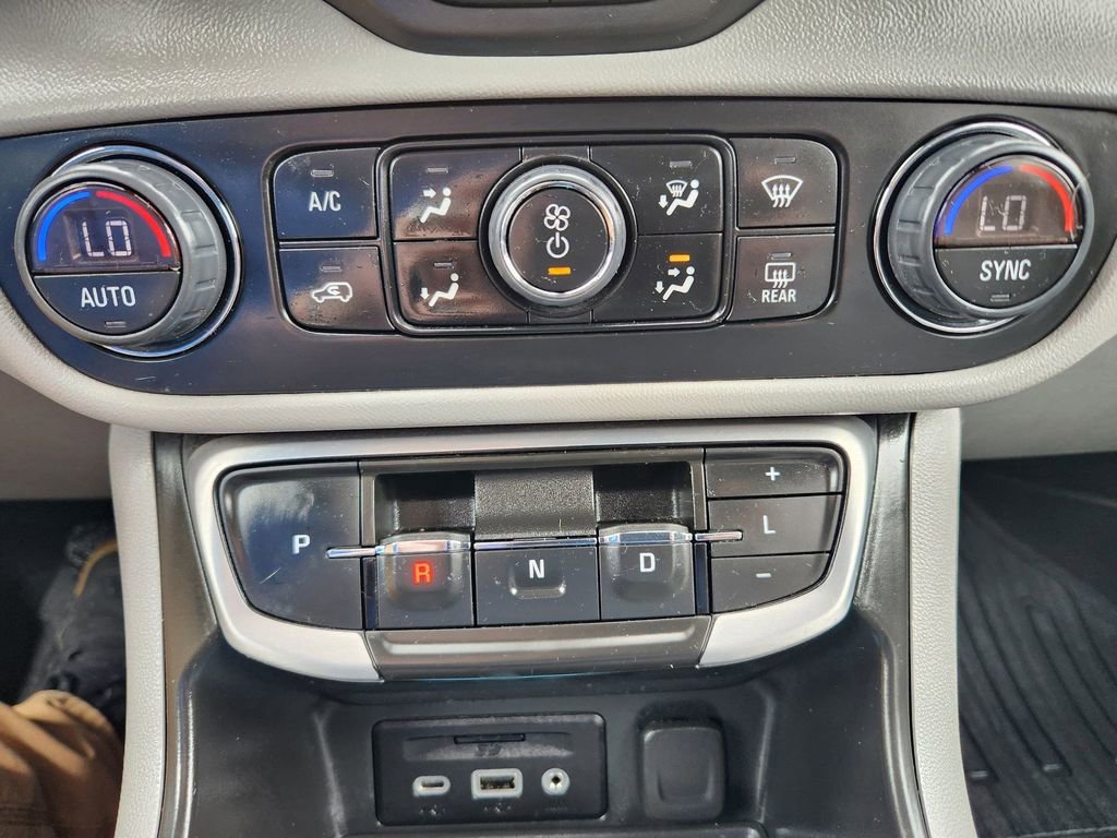 Certified 2022 GMC Terrain SLE w/ Driver Convenience Package image 18