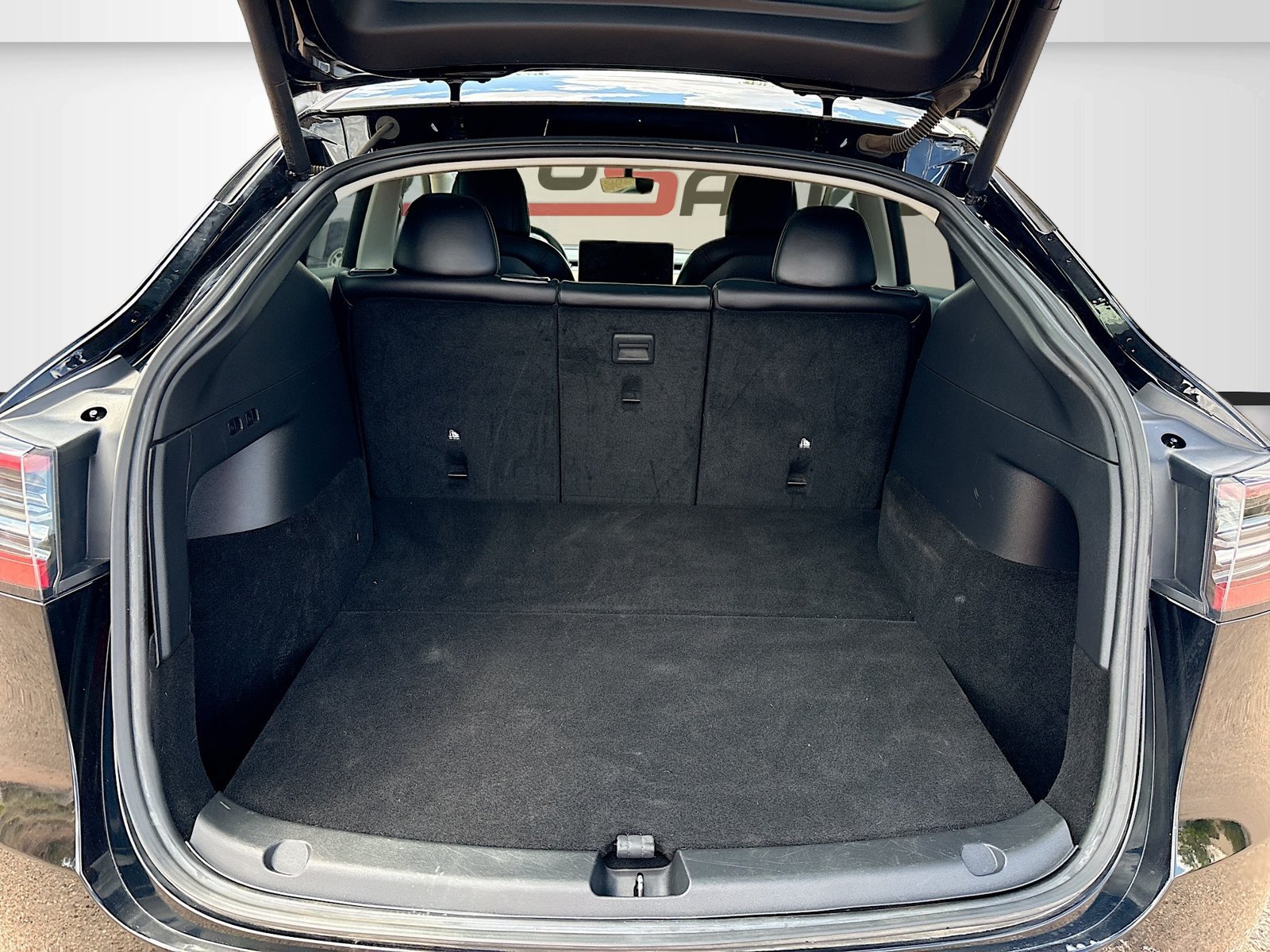 Used 2021 Tesla Model Y Long Range AWD/4WD image 26