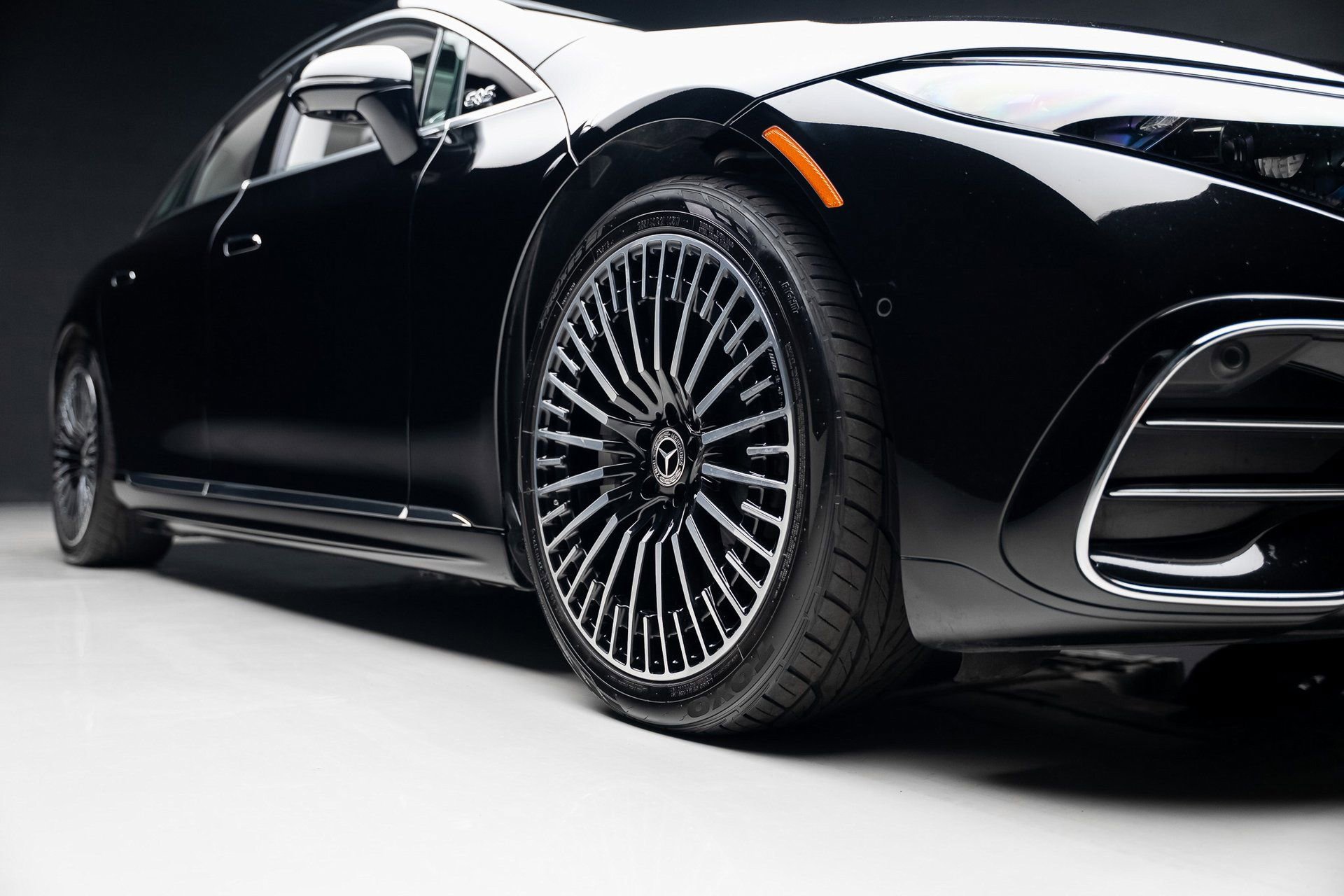 Used 2023 Mercedes-Benz EQS 450+ Sedan w/ AMG Line Exterior Package image 73