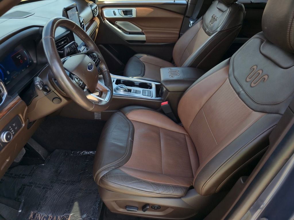 Used 2021 Ford Explorer King Ranch w/ Premium Technology Package RWD image 25
