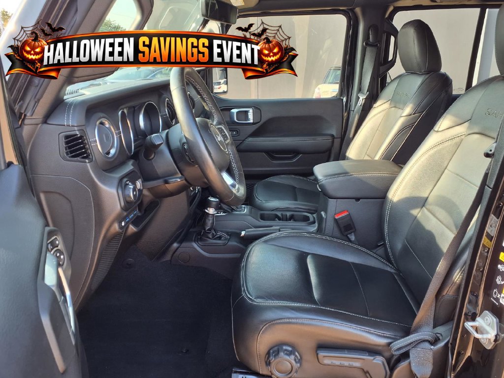 Used 2023 Jeep Wrangler Unlimited Sahara w/ Cold Weather Group AWD/4WD image 10