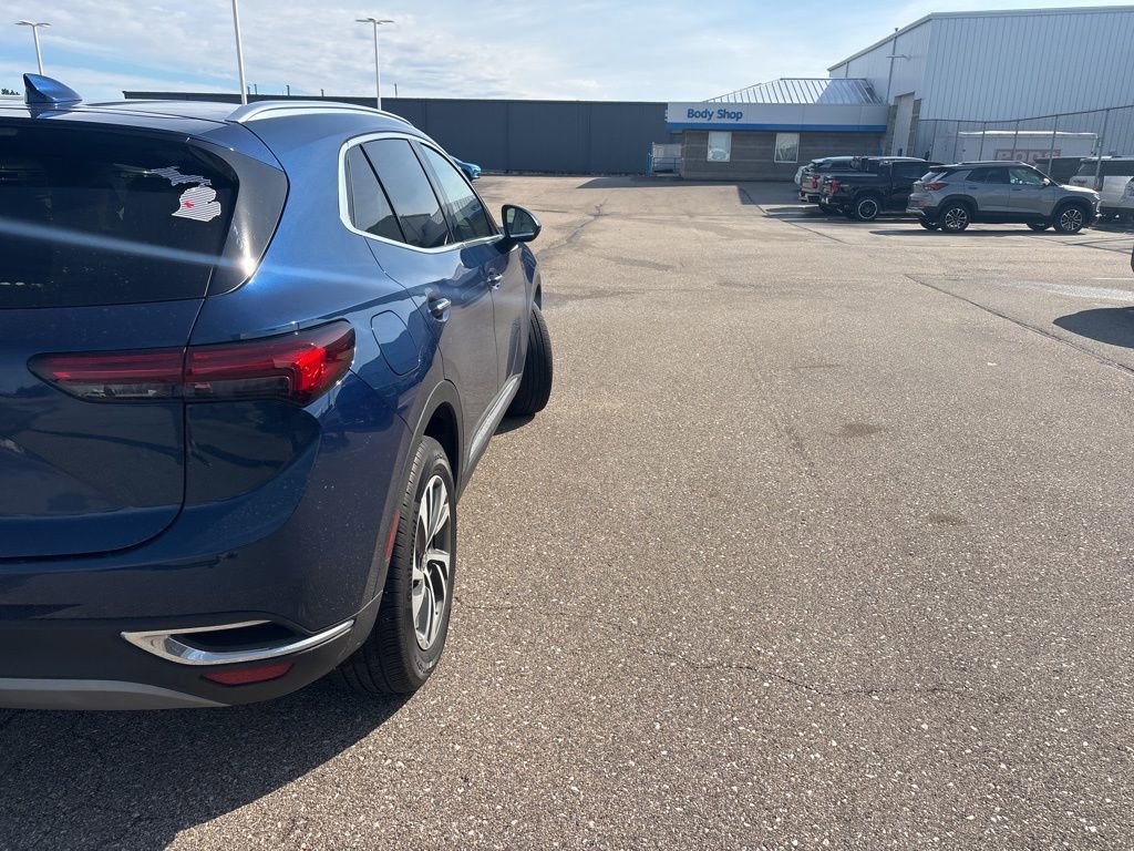 Used 2023 Buick Envision Essence image 9