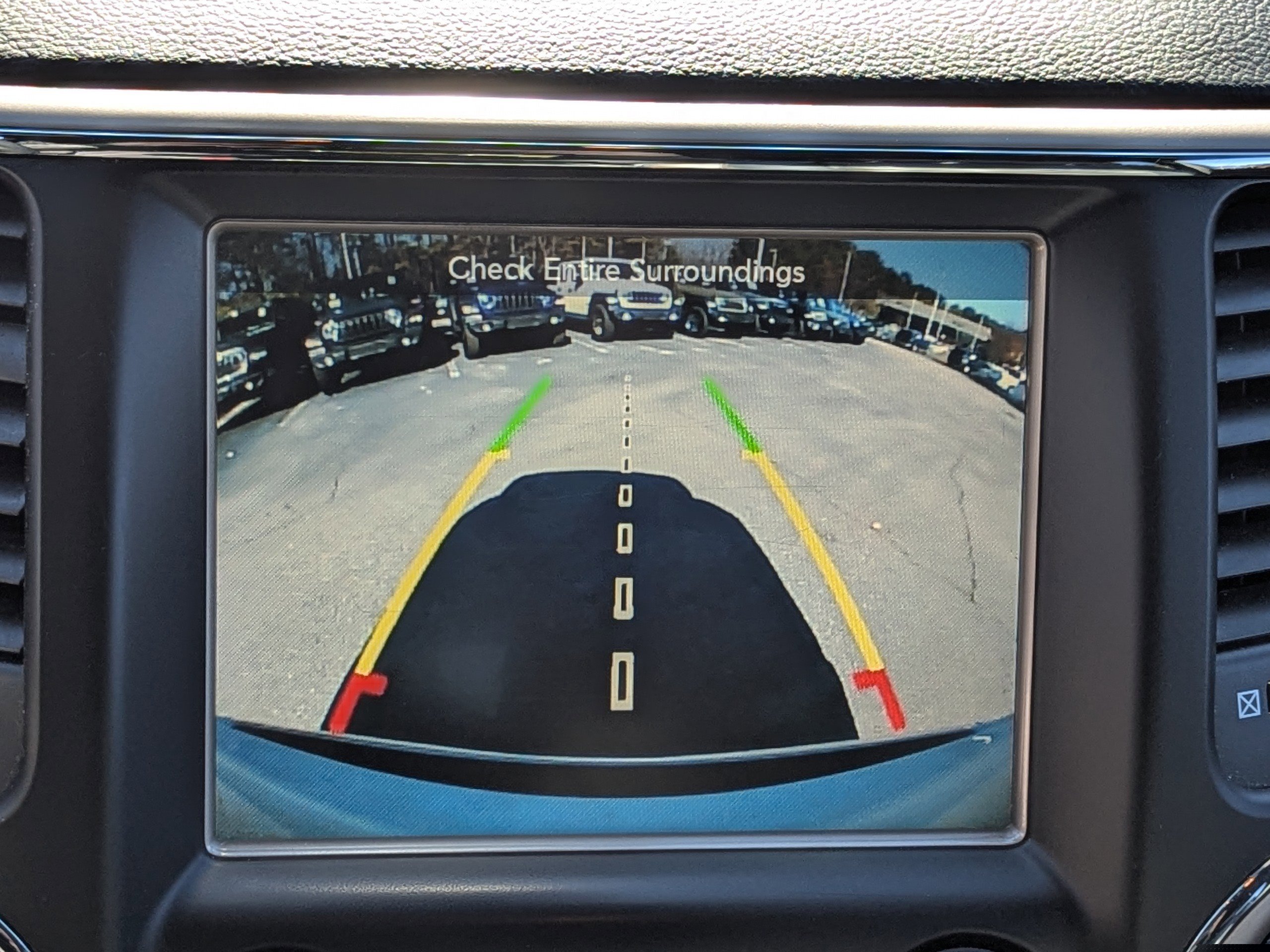 Used 2015 Jeep Grand Cherokee Limited image 22