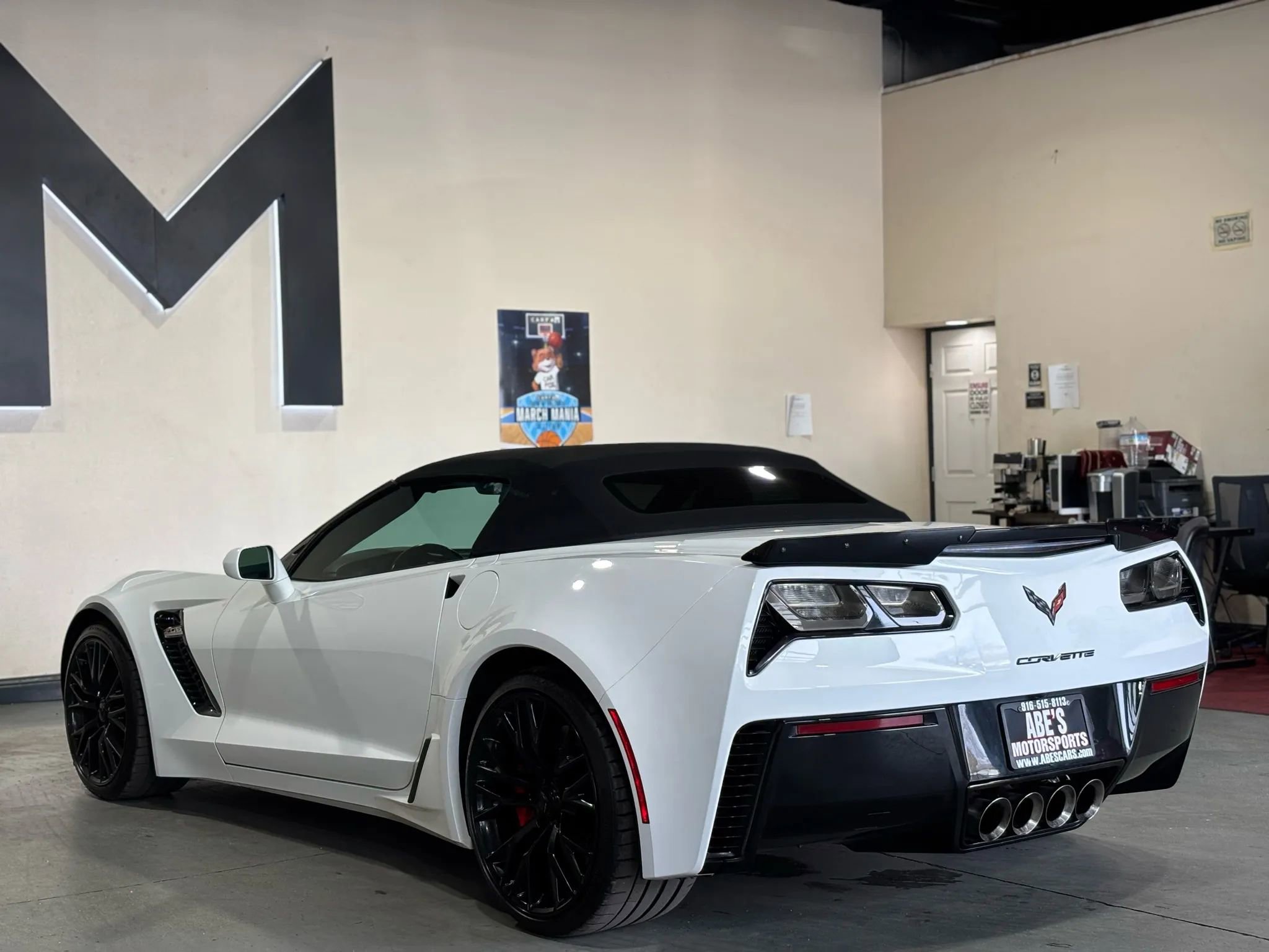 Used 2016 Chevrolet Corvette Z06 w/ 2LZ Preferred Equipment Group image 11
