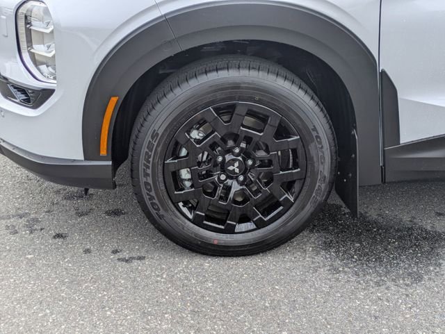 New 2025 Mitsubishi Outlander Trail Edition image 10